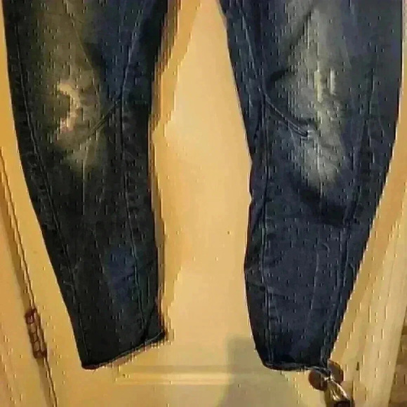 36. Distressed boyfriend jeans by G star size 25 medium wash - Picture 4 of 8